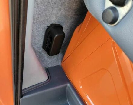 Помаранчевий Мерседес Sprinter, об'ємом двигуна 2.7 л та пробігом 293 тис. км за 25400 $, фото 21 на Automoto.ua