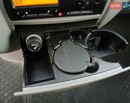 Помаранчевий Мерседес Sprinter, об'ємом двигуна 2.2 л та пробігом 264 тис. км за 18999 $, фото 2 на Automoto.ua