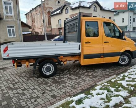 Помаранчевий Мерседес Sprinter, об'ємом двигуна 2.2 л та пробігом 264 тис. км за 18999 $, фото 9 на Automoto.ua