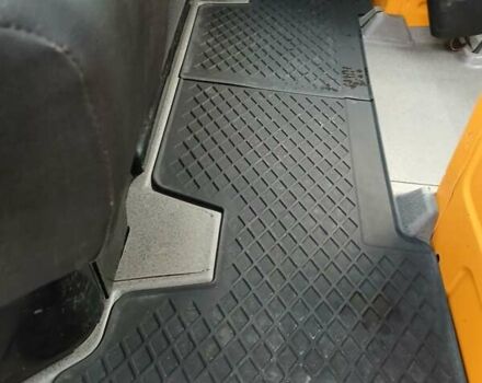 Помаранчевий Мерседес Sprinter, об'ємом двигуна 2.2 л та пробігом 264 тис. км за 18999 $, фото 17 на Automoto.ua