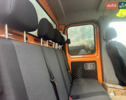 Оранжевый Мерседес Sprinter, объемом двигателя 3.22 л и пробегом 184 тыс. км за 30000 $, фото 18 на Automoto.ua