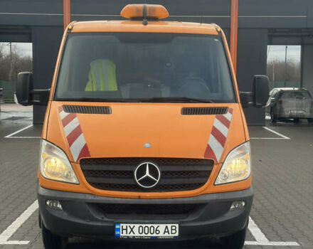 Оранжевый Мерседес Sprinter, объемом двигателя 3.22 л и пробегом 184 тыс. км за 30000 $, фото 1 на Automoto.ua