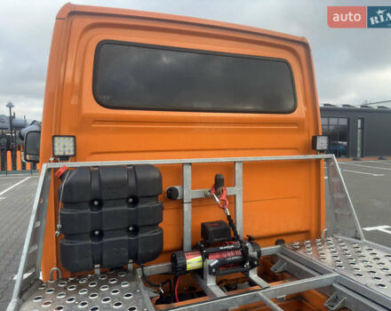 Оранжевый Мерседес Sprinter, объемом двигателя 3.22 л и пробегом 184 тыс. км за 30000 $, фото 8 на Automoto.ua