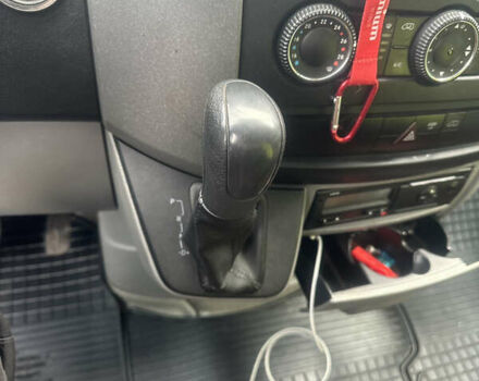 Оранжевый Мерседес Sprinter, объемом двигателя 3.22 л и пробегом 184 тыс. км за 30000 $, фото 23 на Automoto.ua