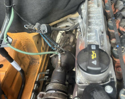 Оранжевый Мерседес Sprinter, объемом двигателя 3.22 л и пробегом 184 тыс. км за 30000 $, фото 33 на Automoto.ua