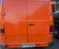 Помаранчевий Мерседес Sprinter, об'ємом двигуна 2.3 л та пробігом 800 тис. км за 2250 $, фото 1 на Automoto.ua