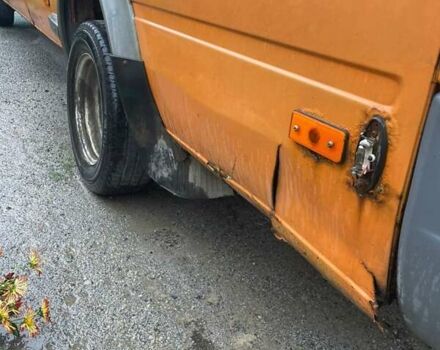 Оранжевый Мерседес Sprinter, объемом двигателя 2.3 л и пробегом 600 тыс. км за 5200 $, фото 9 на Automoto.ua