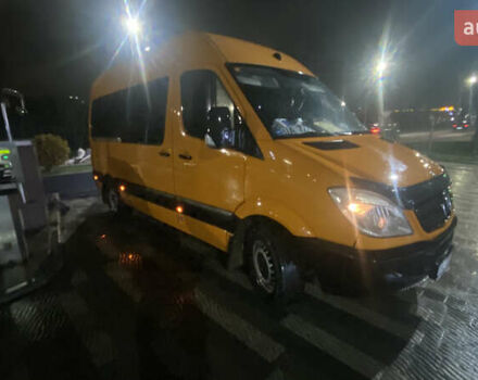 Помаранчевий Мерседес Sprinter, об'ємом двигуна 2.2 л та пробігом 450 тис. км за 11000 $, фото 4 на Automoto.ua