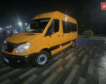 Помаранчевий Мерседес Sprinter, об'ємом двигуна 2.2 л та пробігом 450 тис. км за 11000 $, фото 5 на Automoto.ua