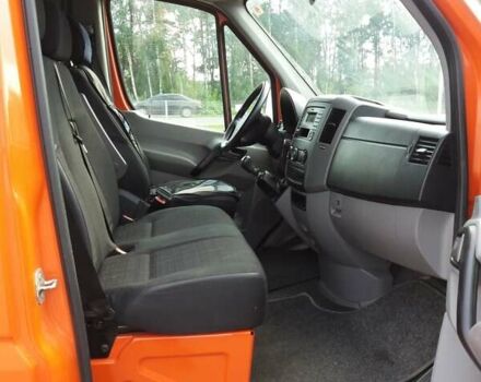 Оранжевый Мерседес Sprinter, объемом двигателя 2.2 л и пробегом 275 тыс. км за 15300 $, фото 16 на Automoto.ua