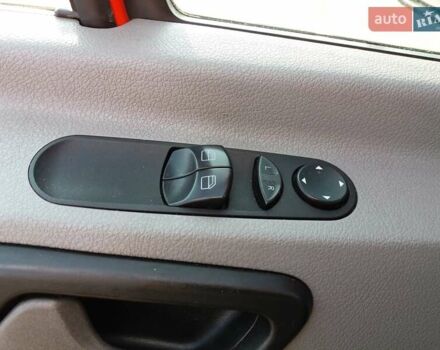 Оранжевый Мерседес Sprinter, объемом двигателя 2.2 л и пробегом 275 тыс. км за 15300 $, фото 24 на Automoto.ua