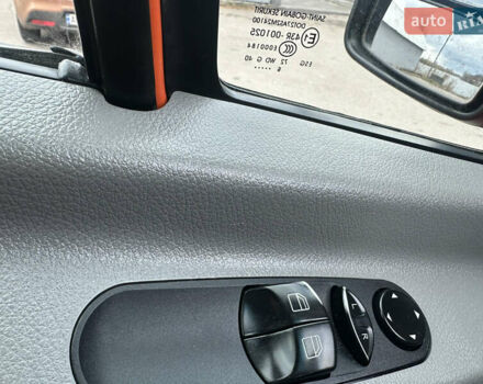 Помаранчевий Мерседес Sprinter, об'ємом двигуна 3 л та пробігом 342 тис. км за 34000 $, фото 17 на Automoto.ua