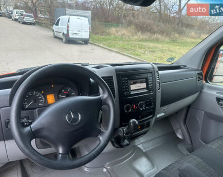 Помаранчевий Мерседес Sprinter, об'ємом двигуна 3 л та пробігом 342 тис. км за 34000 $, фото 11 на Automoto.ua