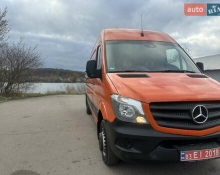 Помаранчевий Мерседес Sprinter, об'ємом двигуна 3 л та пробігом 342 тис. км за 34000 $, фото 3 на Automoto.ua
