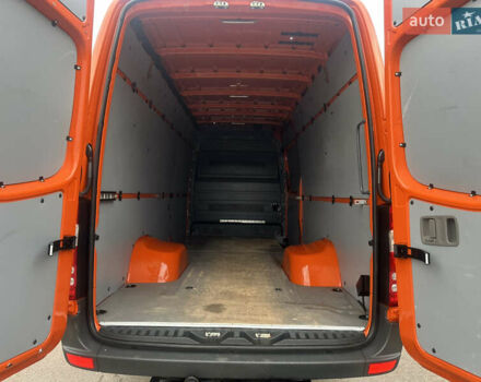 Помаранчевий Мерседес Sprinter, об'ємом двигуна 3 л та пробігом 342 тис. км за 34000 $, фото 23 на Automoto.ua