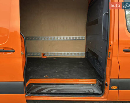 Помаранчевий Мерседес Sprinter, об'ємом двигуна 0 л та пробігом 224 тис. км за 25900 $, фото 76 на Automoto.ua