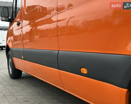 Помаранчевий Мерседес Sprinter, об'ємом двигуна 0 л та пробігом 224 тис. км за 25900 $, фото 38 на Automoto.ua