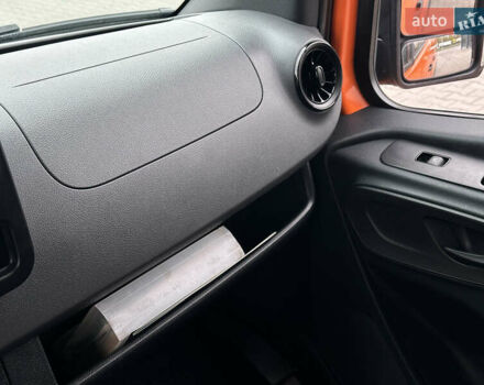 Помаранчевий Мерседес Sprinter, об'ємом двигуна 0 л та пробігом 224 тис. км за 25900 $, фото 65 на Automoto.ua