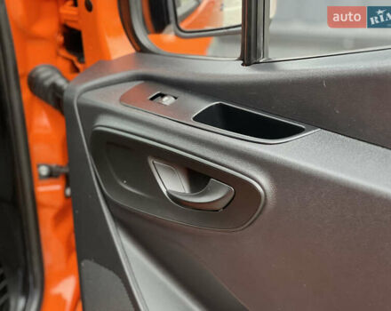 Помаранчевий Мерседес Sprinter, об'ємом двигуна 2 л та пробігом 289 тис. км за 29300 $, фото 146 на Automoto.ua
