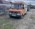Оранжевый Мерседес Sprinter, объемом двигателя 2.9 л и пробегом 800 тыс. км за 1500 $, фото 1 на Automoto.ua