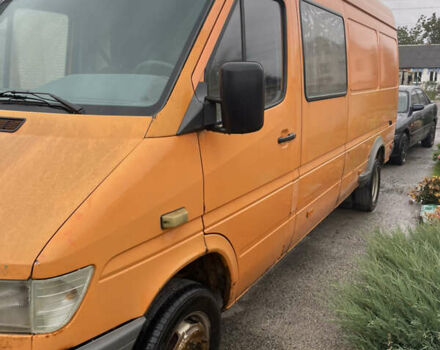 Оранжевый Мерседес Sprinter, объемом двигателя 2.3 л и пробегом 500 тыс. км за 4200 $, фото 16 на Automoto.ua