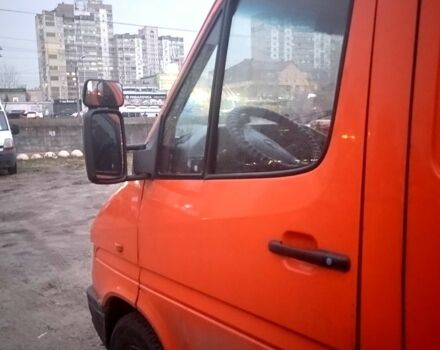 Оранжевый Мерседес Sprinter, объемом двигателя 2.3 л и пробегом 200 тыс. км за 5500 $, фото 5 на Automoto.ua