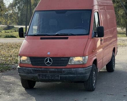 Оранжевый Мерседес Sprinter, объемом двигателя 2.9 л и пробегом 485 тыс. км за 3500 $, фото 1 на Automoto.ua