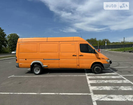 Оранжевый Мерседес Sprinter, объемом двигателя 2.15 л и пробегом 209 тыс. км за 14350 $, фото 1 на Automoto.ua