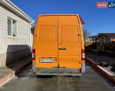 Оранжевый Мерседес Sprinter, объемом двигателя 2.2 л и пробегом 403 тыс. км за 7900 $, фото 4 на Automoto.ua