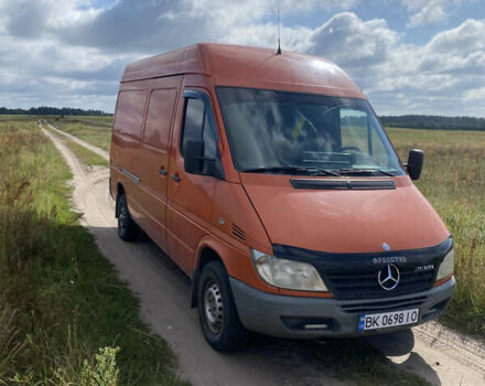 Оранжевый Мерседес Sprinter, объемом двигателя 2.15 л и пробегом 456 тыс. км за 8200 $, фото 1 на Automoto.ua