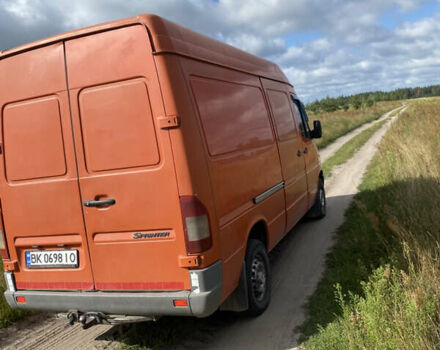 Оранжевый Мерседес Sprinter, объемом двигателя 2.15 л и пробегом 456 тыс. км за 8200 $, фото 2 на Automoto.ua