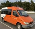 Оранжевый Мерседес Sprinter, объемом двигателя 2.2 л и пробегом 400 тыс. км за 3500 $, фото 1 на Automoto.ua