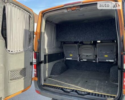Оранжевый Мерседес Sprinter, объемом двигателя 2.2 л и пробегом 306 тыс. км за 15500 $, фото 8 на Automoto.ua