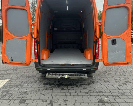 Оранжевый Мерседес Sprinter, объемом двигателя 2.2 л и пробегом 263 тыс. км за 23800 $, фото 1 на Automoto.ua