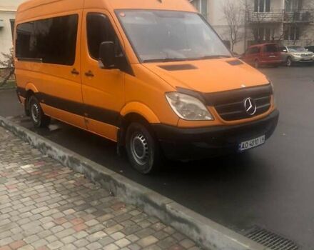 Оранжевый Мерседес Sprinter, объемом двигателя 2.1 л и пробегом 150 тыс. км за 12500 $, фото 1 на Automoto.ua
