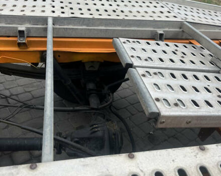 Помаранчевий Мерседес Sprinter, об'ємом двигуна 2.15 л та пробігом 480 тис. км за 18000 $, фото 16 на Automoto.ua