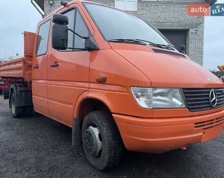 Помаранчевий Мерседес Sprinter, об'ємом двигуна 2.9 л та пробігом 158 тис. км за 17500 $, фото 1 на Automoto.ua