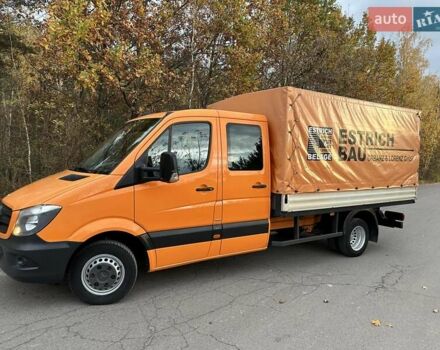 Оранжевый Мерседес Sprinter, объемом двигателя 3 л и пробегом 327 тыс. км за 26770 $, фото 3 на Automoto.ua