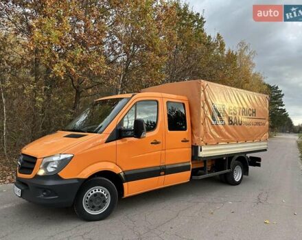 Оранжевый Мерседес Sprinter, объемом двигателя 3 л и пробегом 327 тыс. км за 26770 $, фото 2 на Automoto.ua