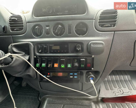 Оранжевый Мерседес Sprinter, объемом двигателя 2.69 л и пробегом 179 тыс. км за 17900 $, фото 15 на Automoto.ua