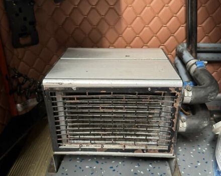 Оранжевый Мерседес Sprinter, объемом двигателя 2.69 л и пробегом 179 тыс. км за 17900 $, фото 28 на Automoto.ua