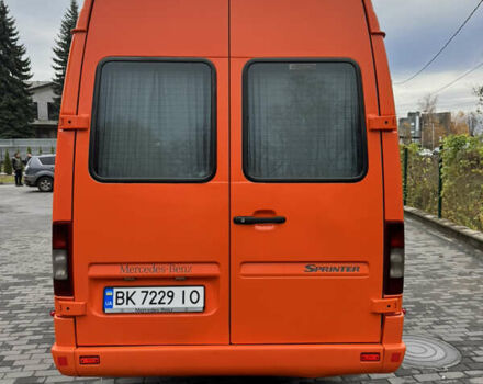 Оранжевый Мерседес Sprinter, объемом двигателя 2.69 л и пробегом 179 тыс. км за 17900 $, фото 7 на Automoto.ua