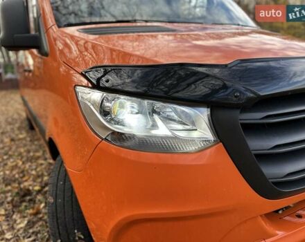 Помаранчевий Мерседес Sprinter, об'ємом двигуна 2.14 л та пробігом 350 тис. км за 46500 $, фото 4 на Automoto.ua