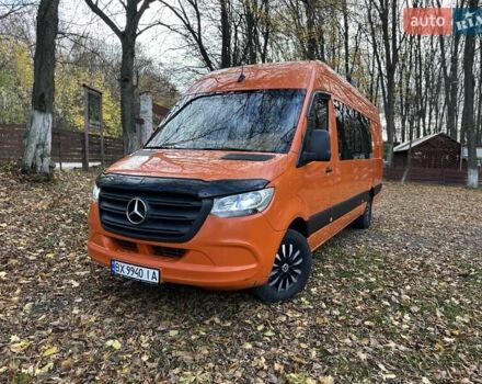 Помаранчевий Мерседес Sprinter, об'ємом двигуна 2.14 л та пробігом 350 тис. км за 46500 $, фото 2 на Automoto.ua