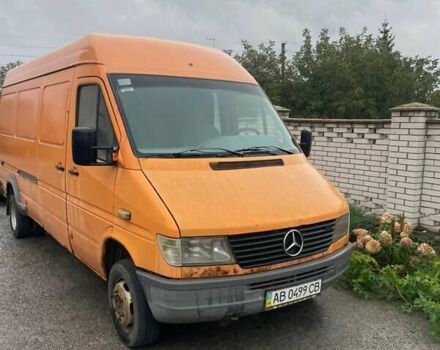 Оранжевый Мерседес Sprinter, объемом двигателя 2.3 л и пробегом 600 тыс. км за 5200 $, фото 1 на Automoto.ua