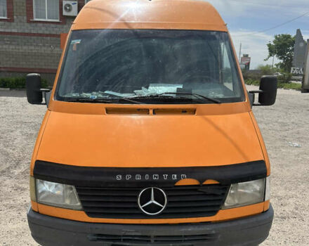 Оранжевый Мерседес Sprinter, объемом двигателя 2.87 л и пробегом 600 тыс. км за 9200 $, фото 1 на Automoto.ua