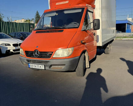 Оранжевый Мерседес Sprinter, объемом двигателя 2.15 л и пробегом 613 тыс. км за 9500 $, фото 1 на Automoto.ua