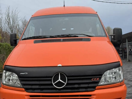 Оранжевый Мерседес Sprinter, объемом двигателя 2.69 л и пробегом 179 тыс. км за 17900 $, фото 1 на Automoto.ua
