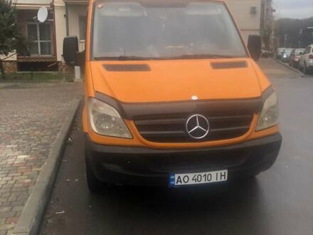 Оранжевый Мерседес Sprinter, объемом двигателя 2.1 л и пробегом 150 тыс. км за 12500 $, фото 1 на Automoto.ua