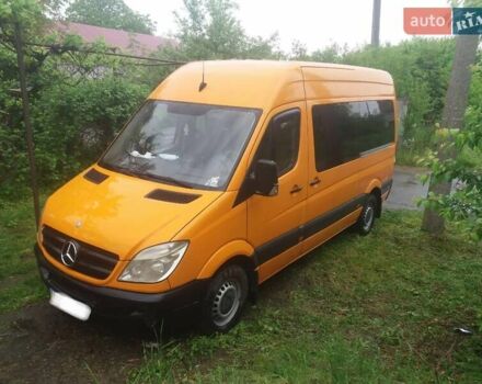 Помаранчевий Мерседес Sprinter, об'ємом двигуна 2.1 л та пробігом 150 тис. км за 1250 $, фото 1 на Automoto.ua